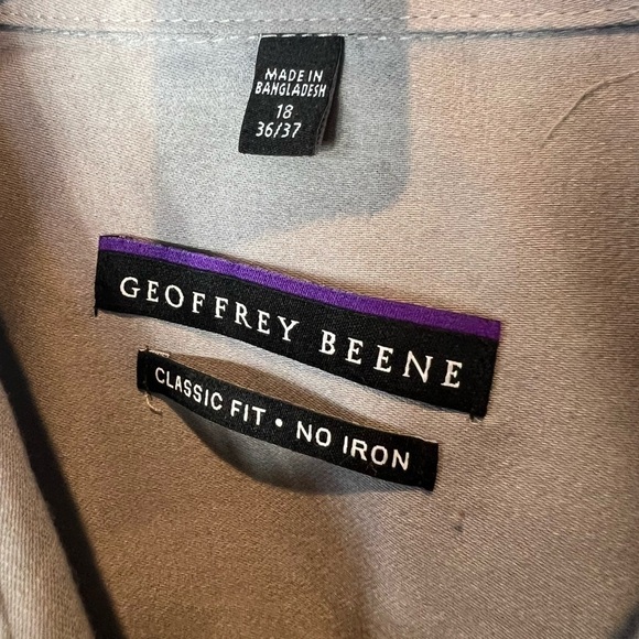 153. Geoffrey Beene Gray/Silver Classic Fit, Non-Iron 18 36/37 - Picture 4 of 5
